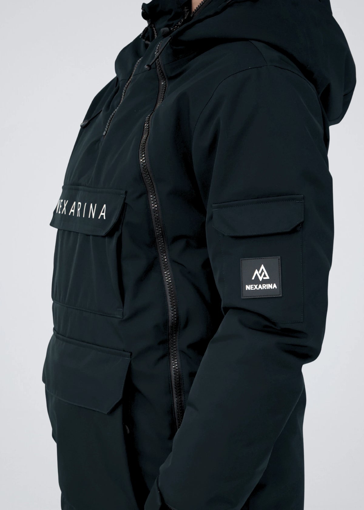 Nexarina Indy women's black snowboard jacket sleeve logo detail