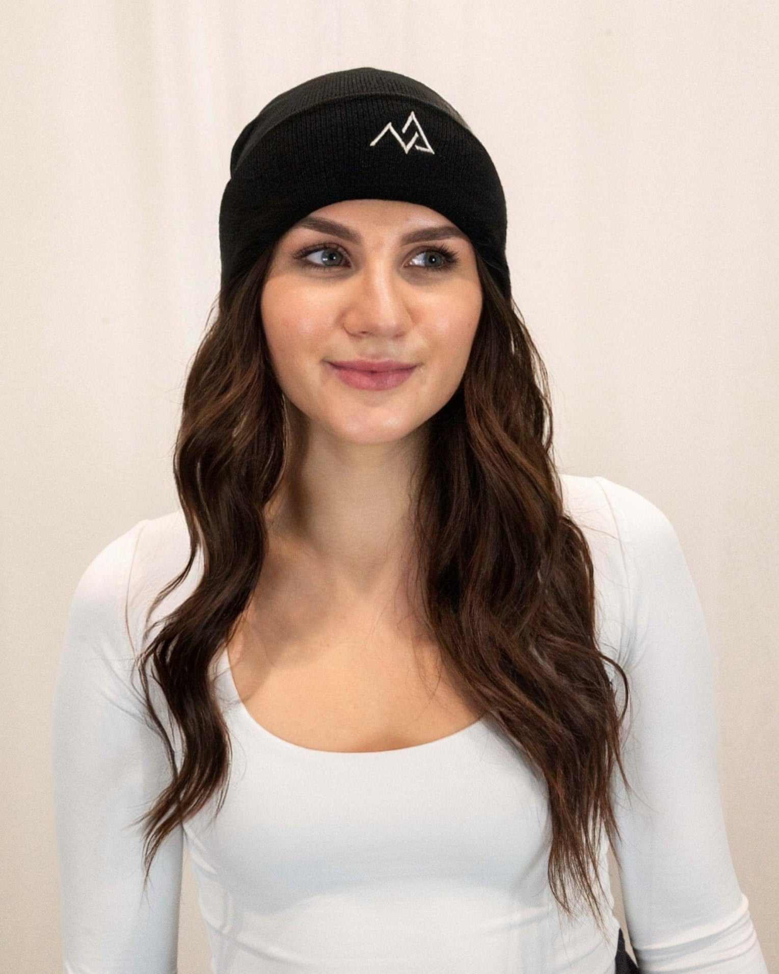 Nexarina Beanie Black ELLIOT BEANIE