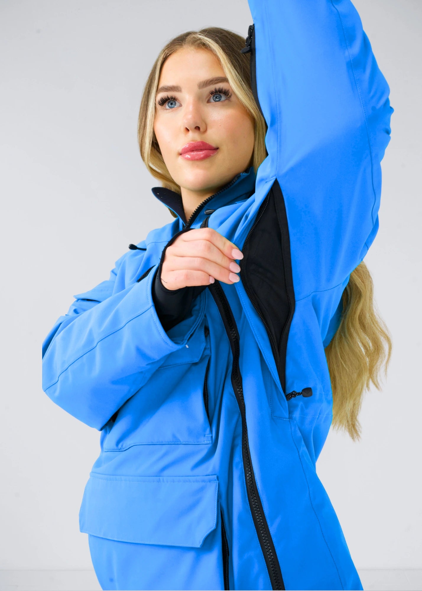 Nexarina Indy women's arctic blue snowboard jacket armpit vent view