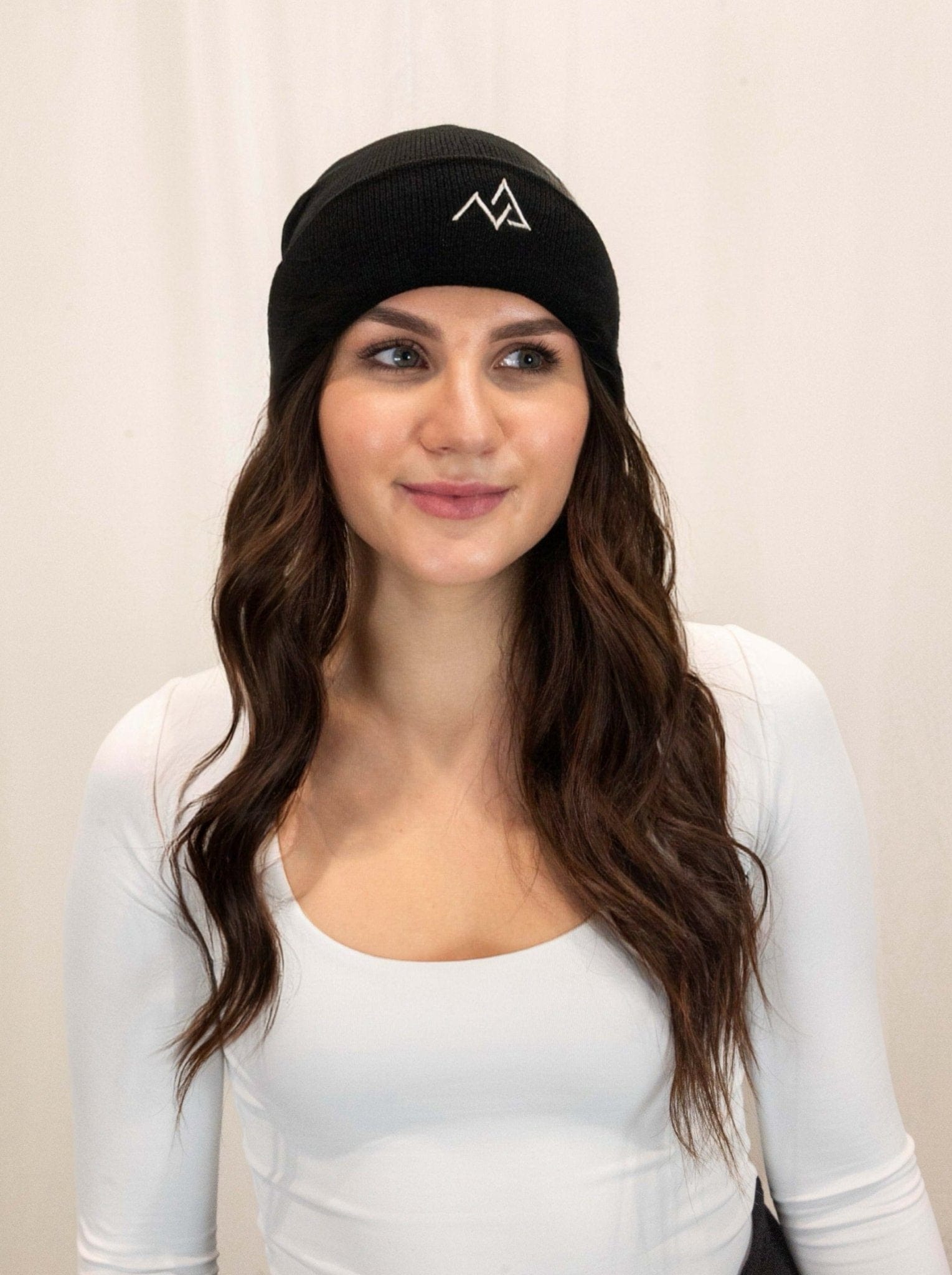 Nexarina Beanie Black ELLIOT BEANIE